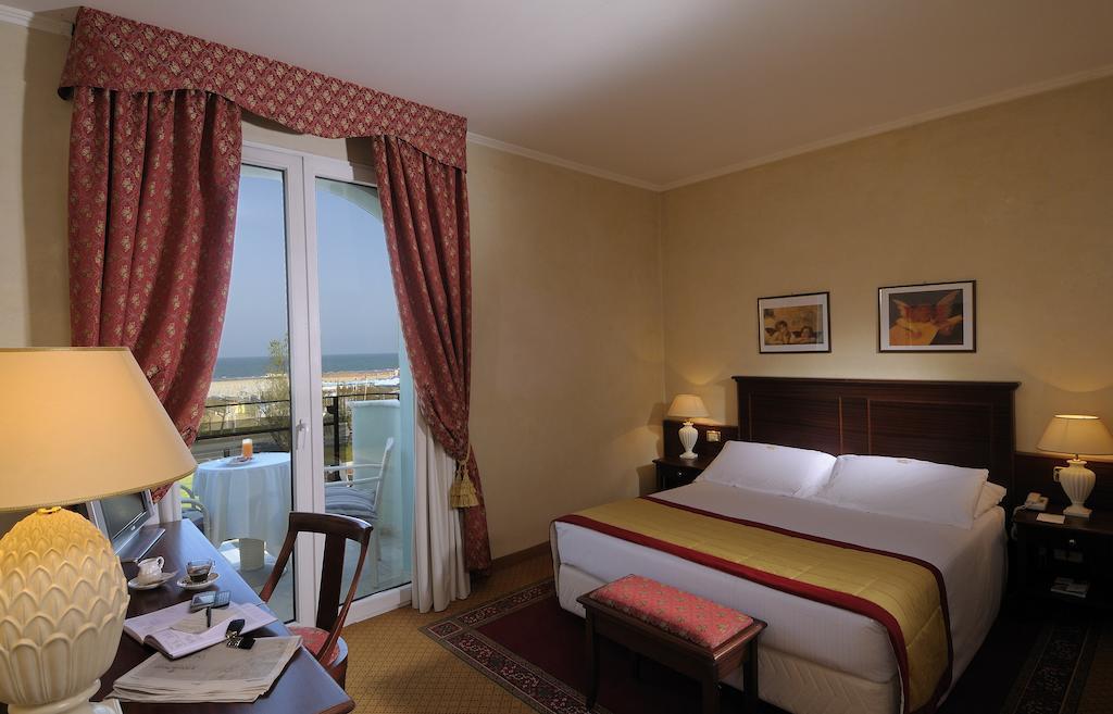 רימיני Hotel De Londres מראה חיצוני תמונה
